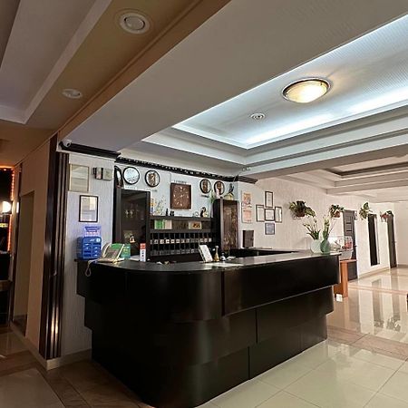 Shanyrak Hotel Temirtau Eksteriør billede