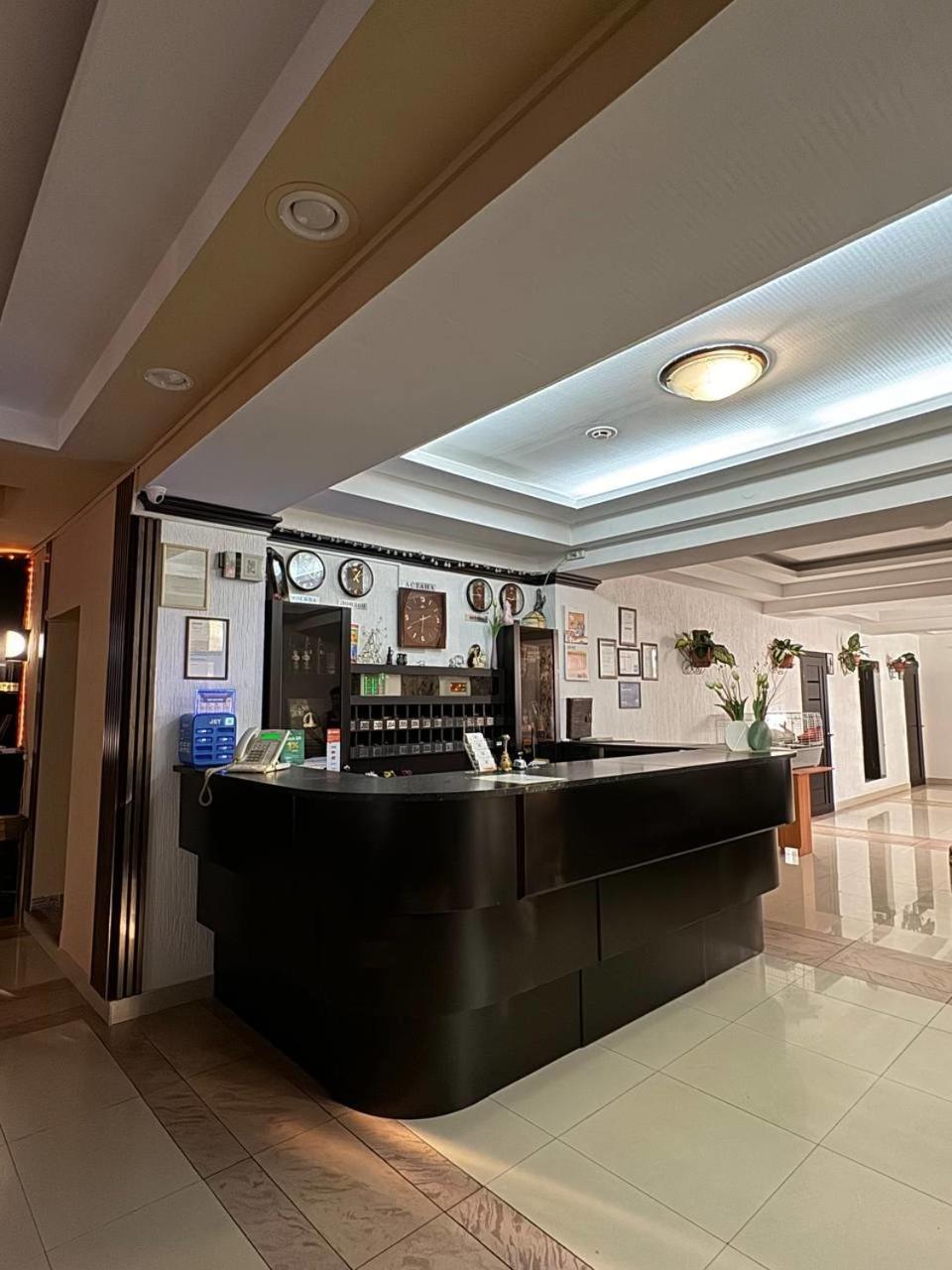 Shanyrak Hotel Temirtau Eksteriør billede